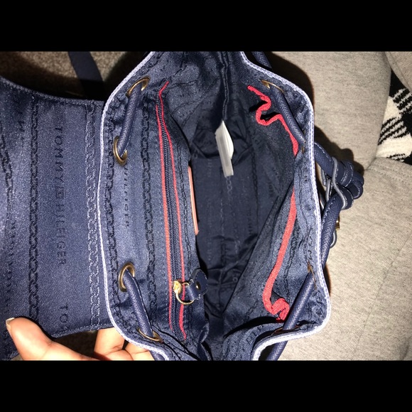 Tommy Hilfiger Women’s backpack - Picture 3 of 3